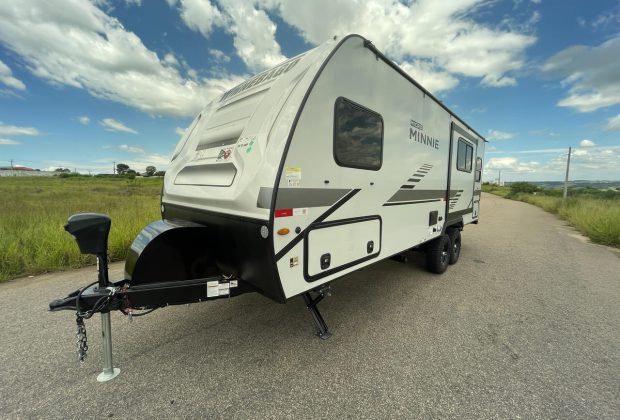 Trailer-Importado-Winnebago-2306-Qf-0km--03