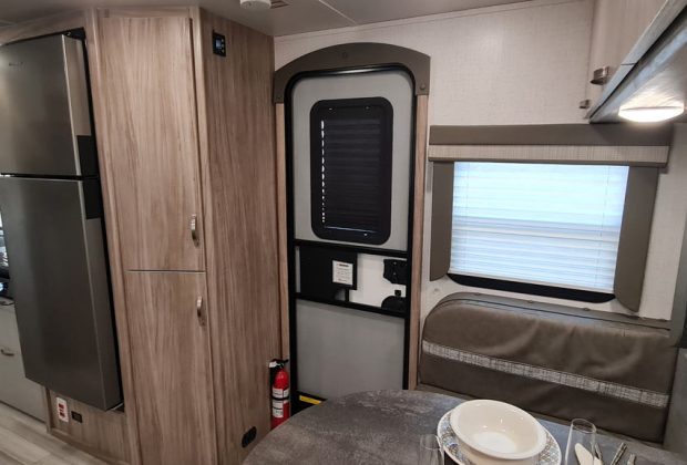 Trailer-Importado-Winnebago-2306-Qf-0km--10