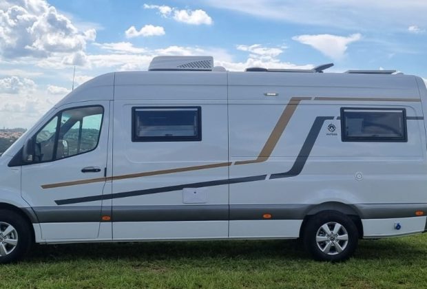 Motor Home Sprinter 417 - Montagem Outside - 0km 05 Motor Home Sprinter 417 - Montagem Outside - 0km 05