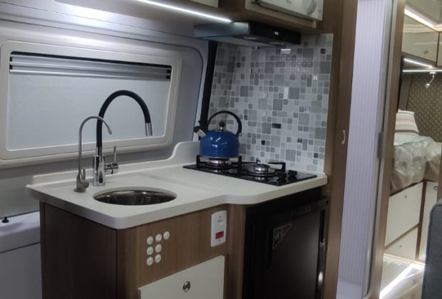 Motor Home Sprinter 417 - Montagem Outside - 0km 09 Motor Home Sprinter 417 - Montagem Outside - 0km 09