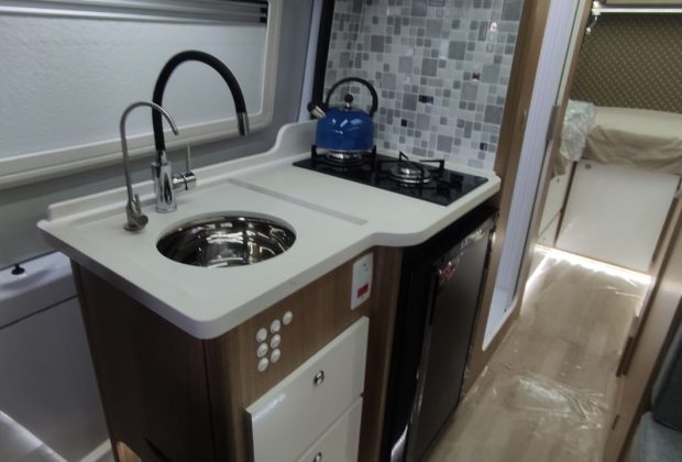 Motor Home Sprinter 417 - Montagem Outside - 0km 17 Motor Home Sprinter 417 - Montagem Outside - 0km 17