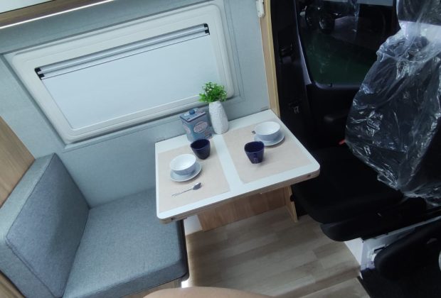Motor Home Sprinter 417 - Montagem Outside - 0km 18 Motor Home Sprinter 417 - Montagem Outside - 0km 18