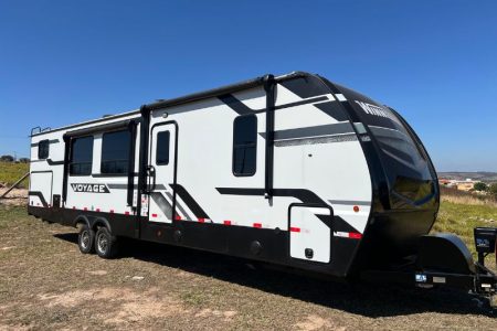 Trailer Importado Winnebago Voyage V3538br – Ano 2023