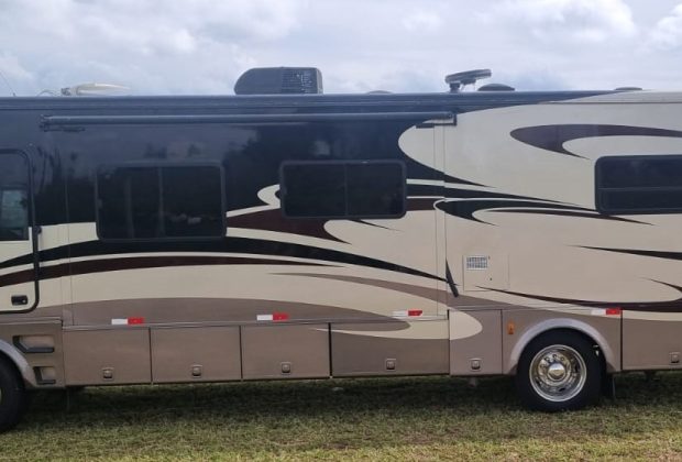 Motor Home Importado Tiffin Mod Alegro 32ba Fred 07