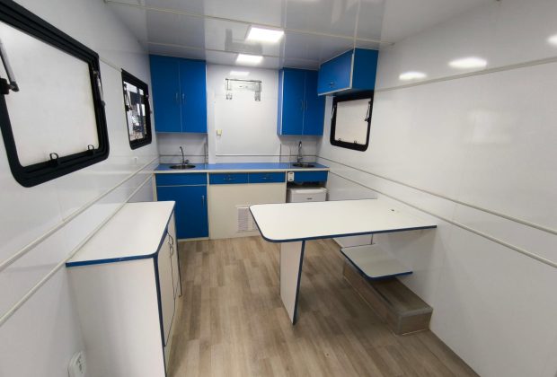 Trailer Comercial Escritorio - Atendimento - Ano 2016 23 Trailer Comercial Escritorio - Atendimento - Ano 2016 23