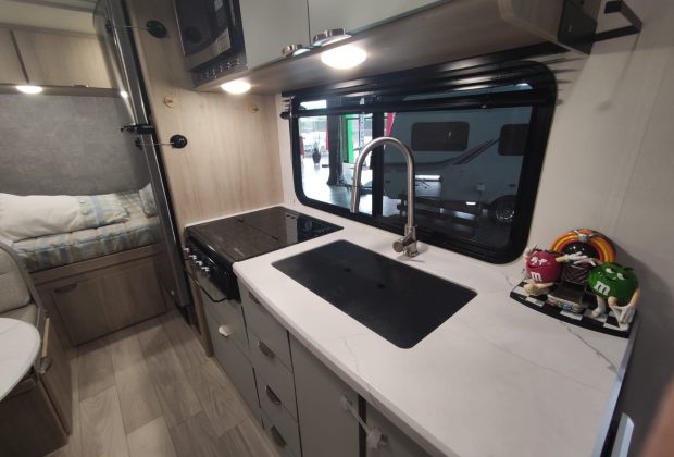 Trailer Importado Winnebago 1720fb Ano 2024 13