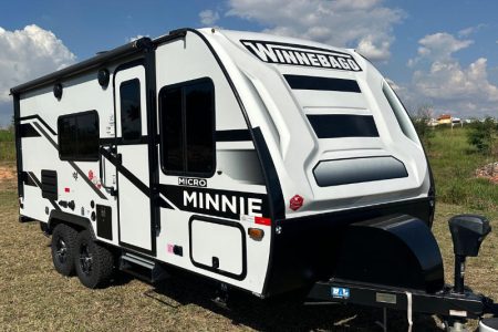 Trailer-Importado-Winnebago-2100bh-Ano-2025-capa