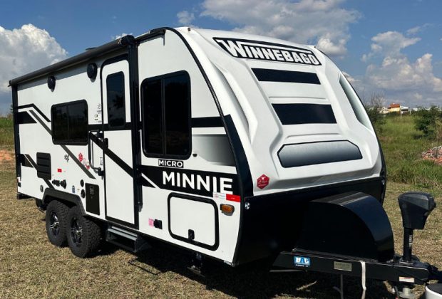 Trailer-Importado-Winnebago-2100bh-Ano-2025-capa