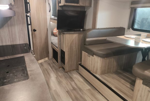 Trailer Importado Winnebago 2306bhs - Ano 2021 16 Trailer Importado Winnebago 2306bhs - Ano 2021 16