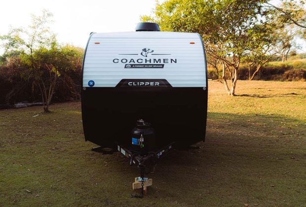 Trailer-Importado-Coachmen-16fb-0km-03