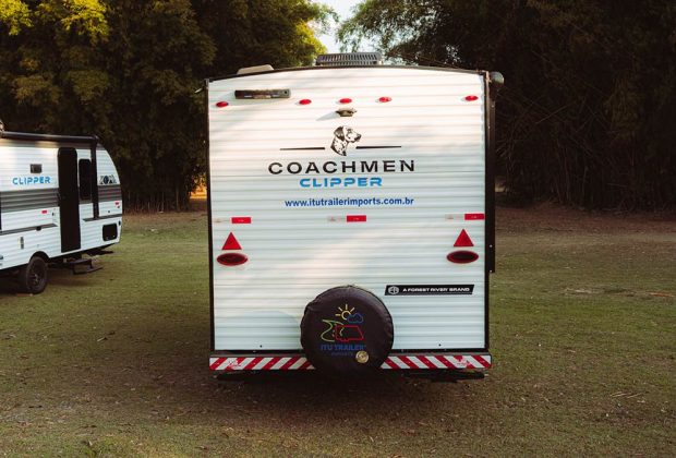 Trailer-Importado-Coachmen-16fb-0km07