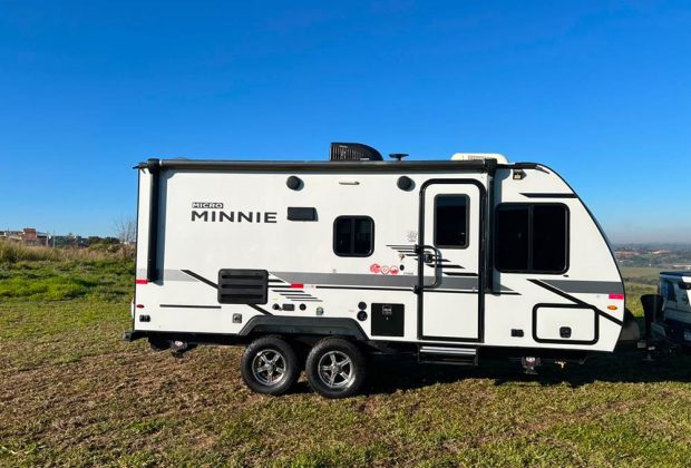 Trailer-Importado-Winnebago-2106b-Ano-2021-2022-05