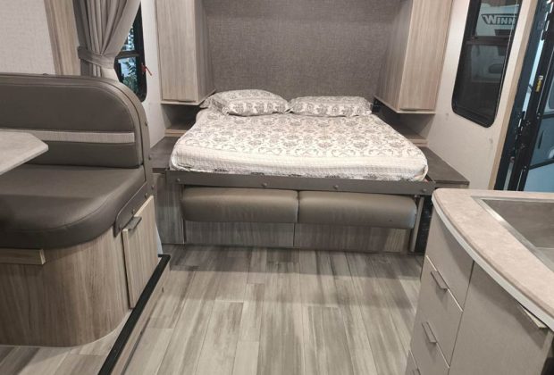 Trailer-Importado-Winnebago-2106d---Ano-2021--13