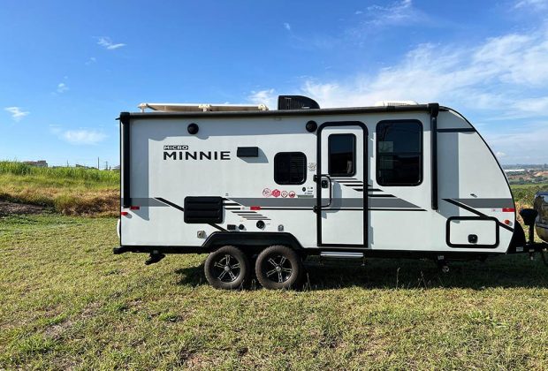 Trailer-Importado-Winnebago-2106d---Ano-2021-13