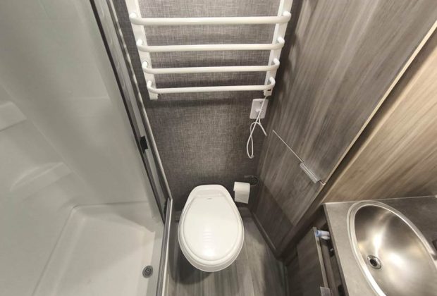 Trailer-Importado-Winnebago-2106d---Ano-2021-19