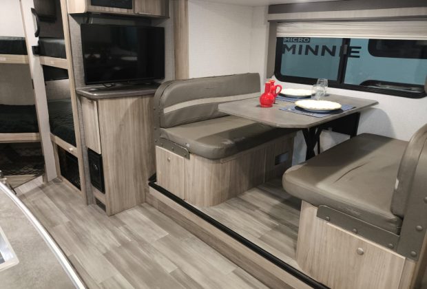 Trailer Importado Winnebago 2306bhs Ano 2021 15