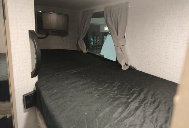 Trailer Importado Winnebago 2306bhs Ano 2021 21