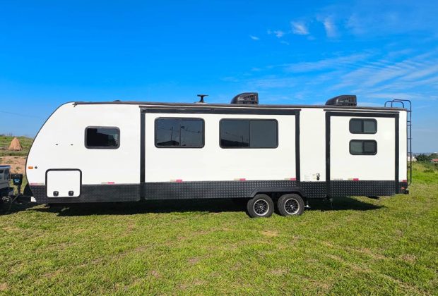 Trailer-Importado-Winnebago-31bhds-Ano-2019-04