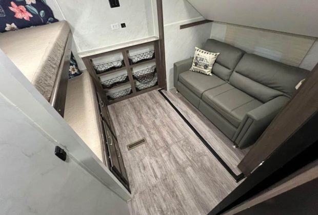 Trailer-Importado-Winnebago-31bhds-Ano-2019-06
