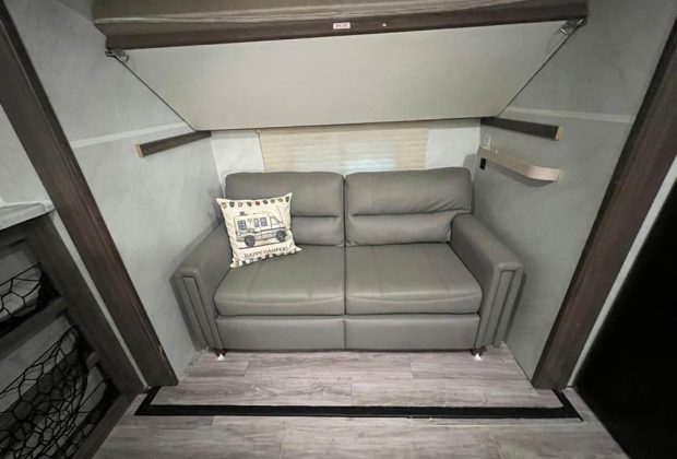 Trailer-Importado-Winnebago-31bhds-Ano-2019-09