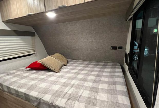 Trailer-Importado-Winnebago-2106b-Ano-2020-2021--19 Trailer-Importado-Winnebago-2106b-Ano-2020-2021--19